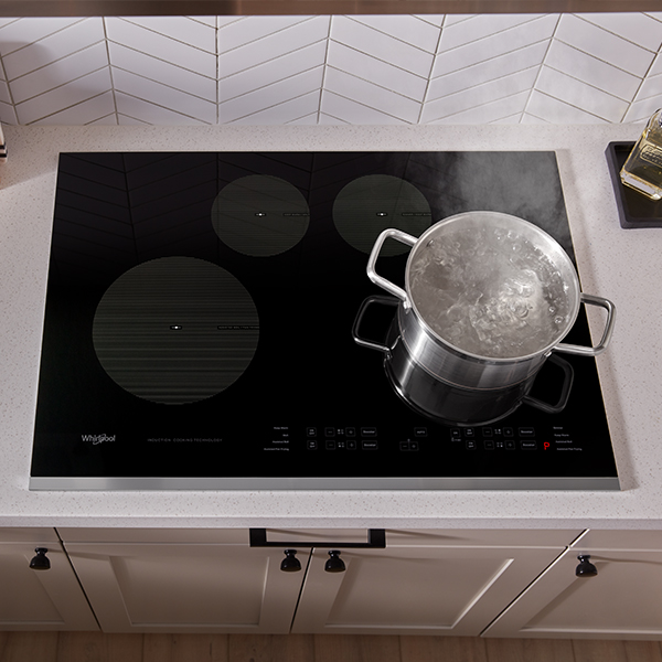 Induction Cooktop with Fast Boil